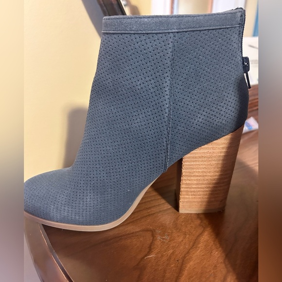 Call It Spring Blue Boots size 9 - Picture 2 of 3